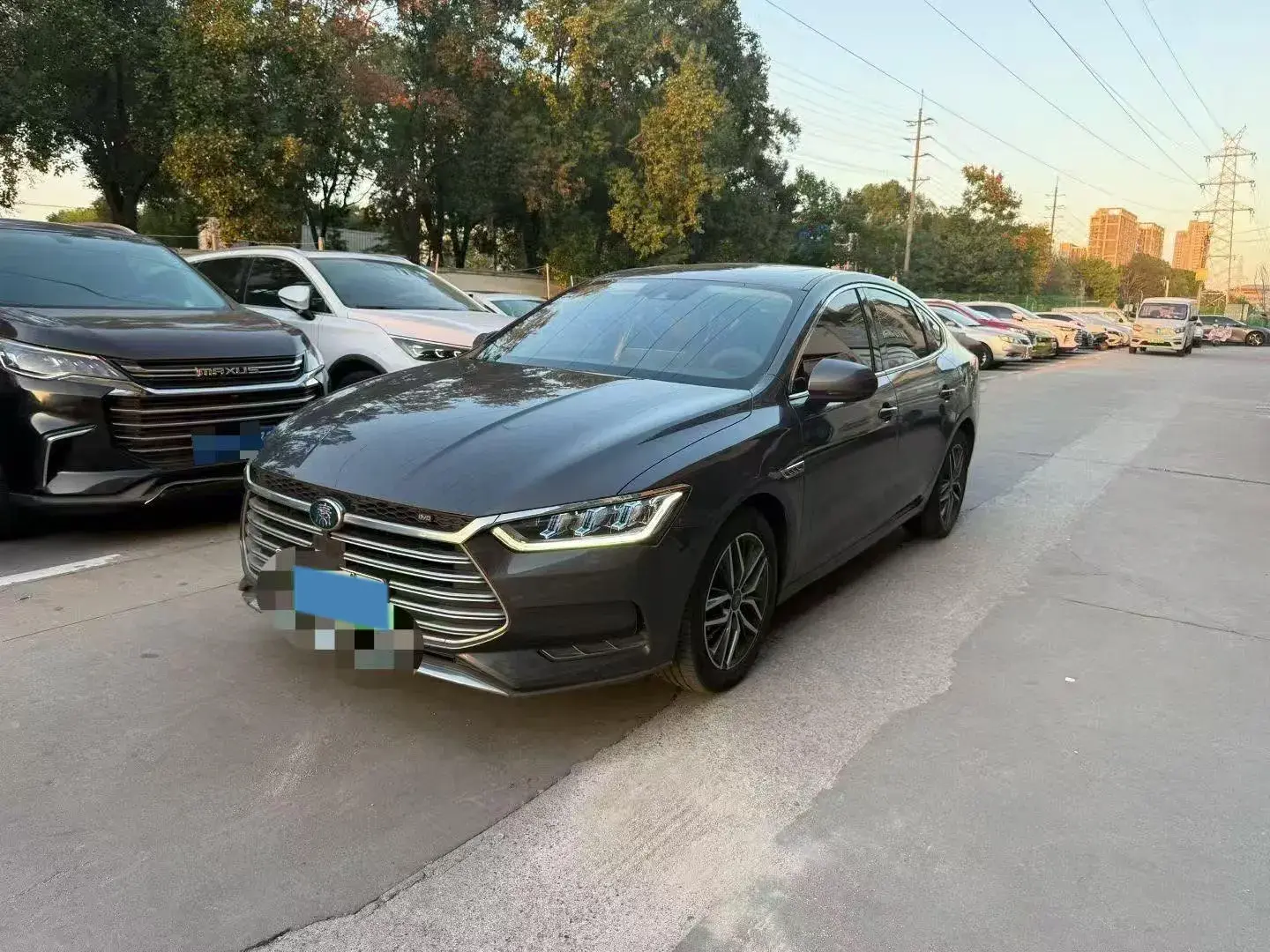 2019 BYD QIN view 1