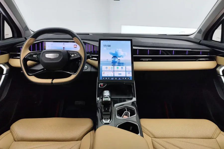 2023 Geely StarRay 2.0T 218HP L4 7DCT,autocango,china used car exporter,china ev exporter,chinese used car exporter,chinese used ev exporter