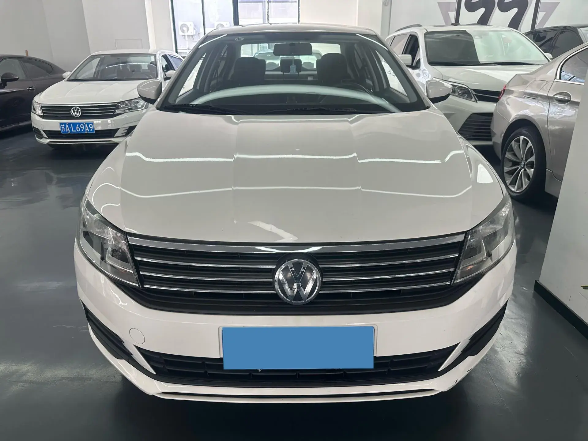 2019 VOLKSWAGEN LAVIDA thumbnail 2