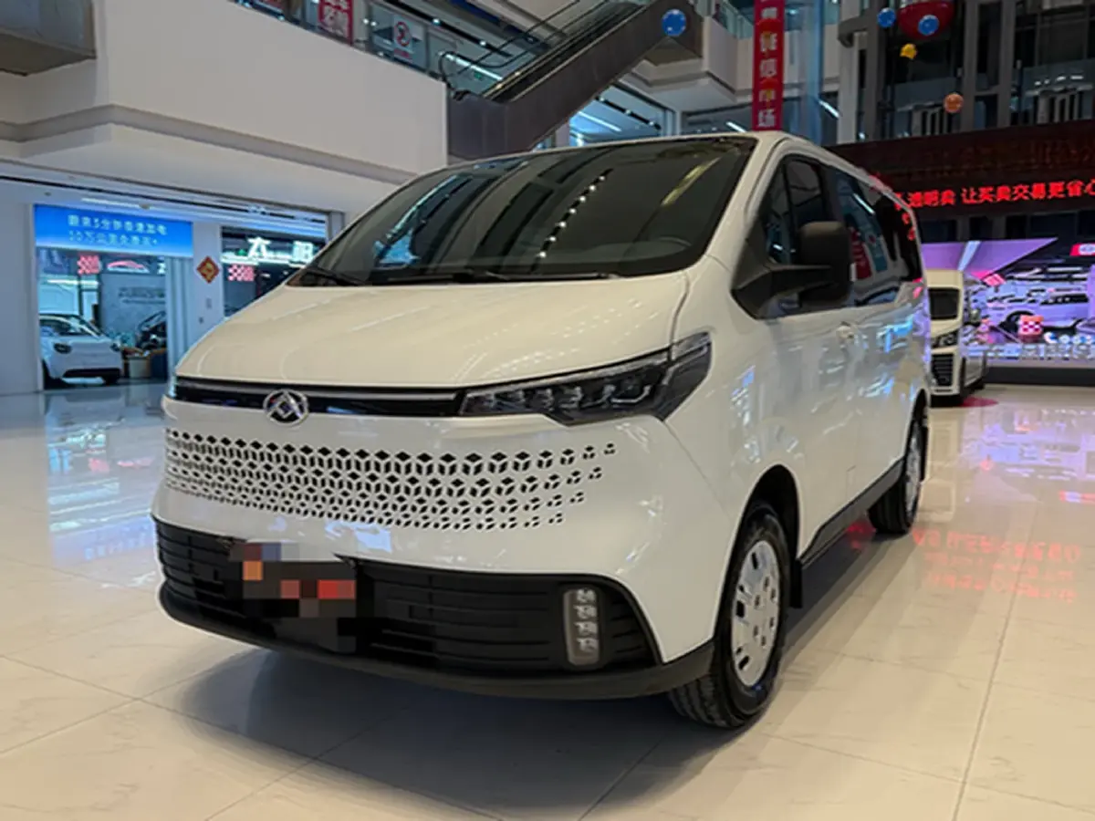 2023 MAXUS XinTu V70 2.0T 150HP L4 9AT