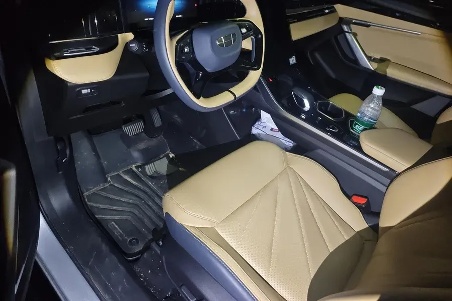 2023 Geely StarRay 1.5T 181HP L4 7DCT,autocango,china used car exporter,china ev exporter,chinese used car exporter,chinese used ev exporter