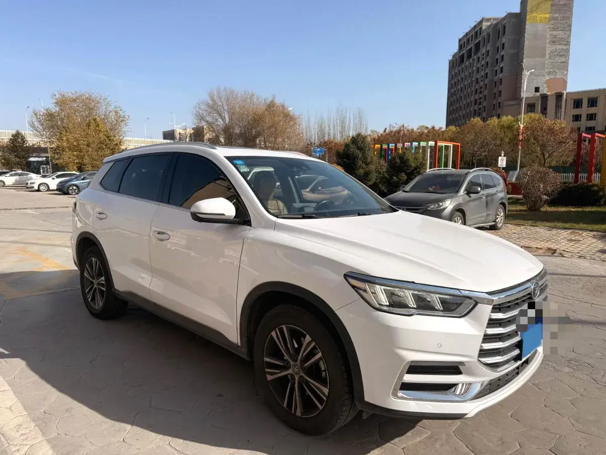 2019 BYD SONG thumbnail 3