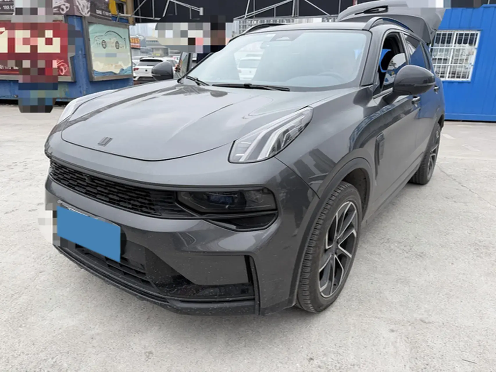 2023 LYNK&CO 01 view 1