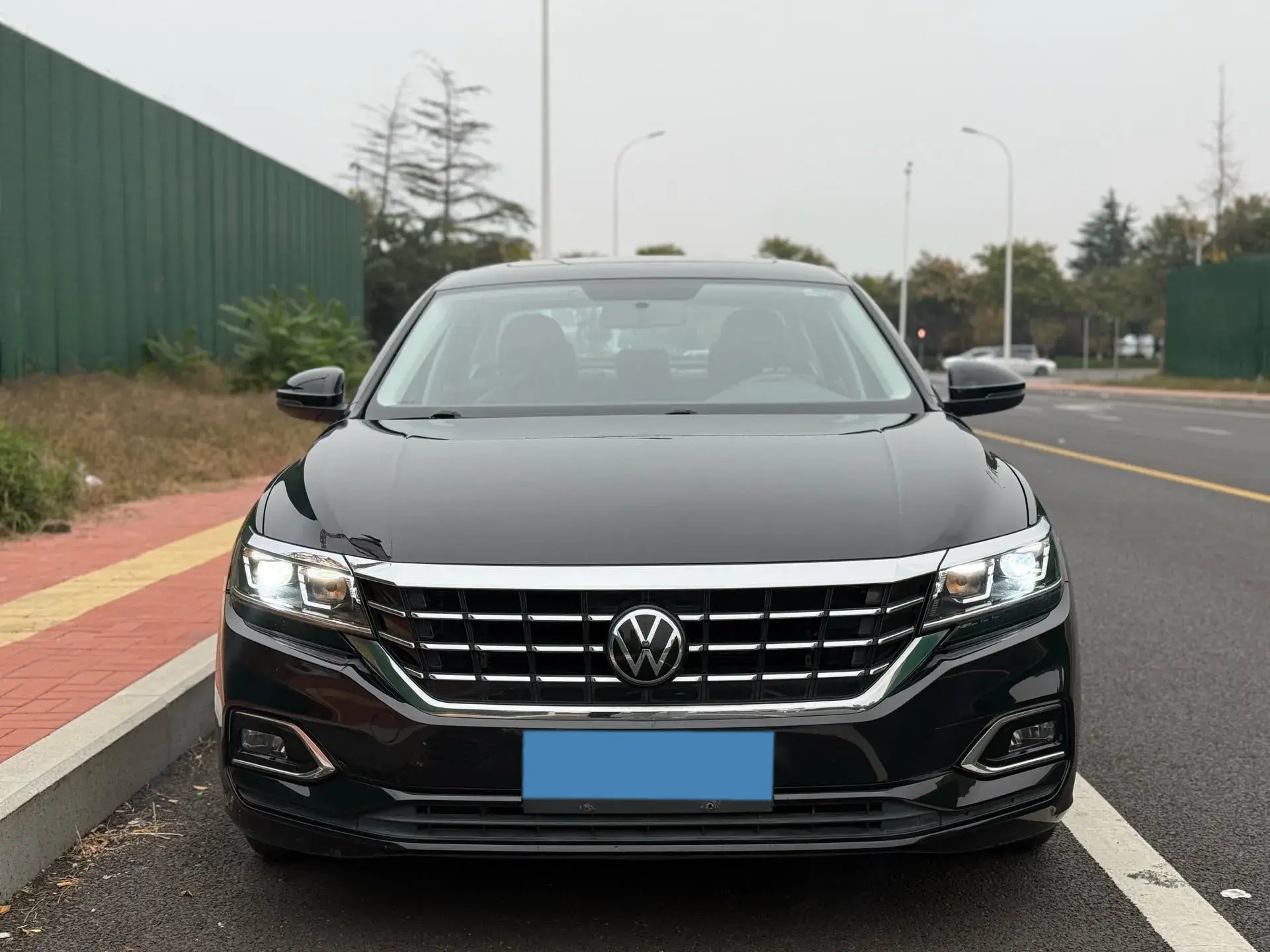 2020 VOLKSWAGEN PASSAT thumbnail 2