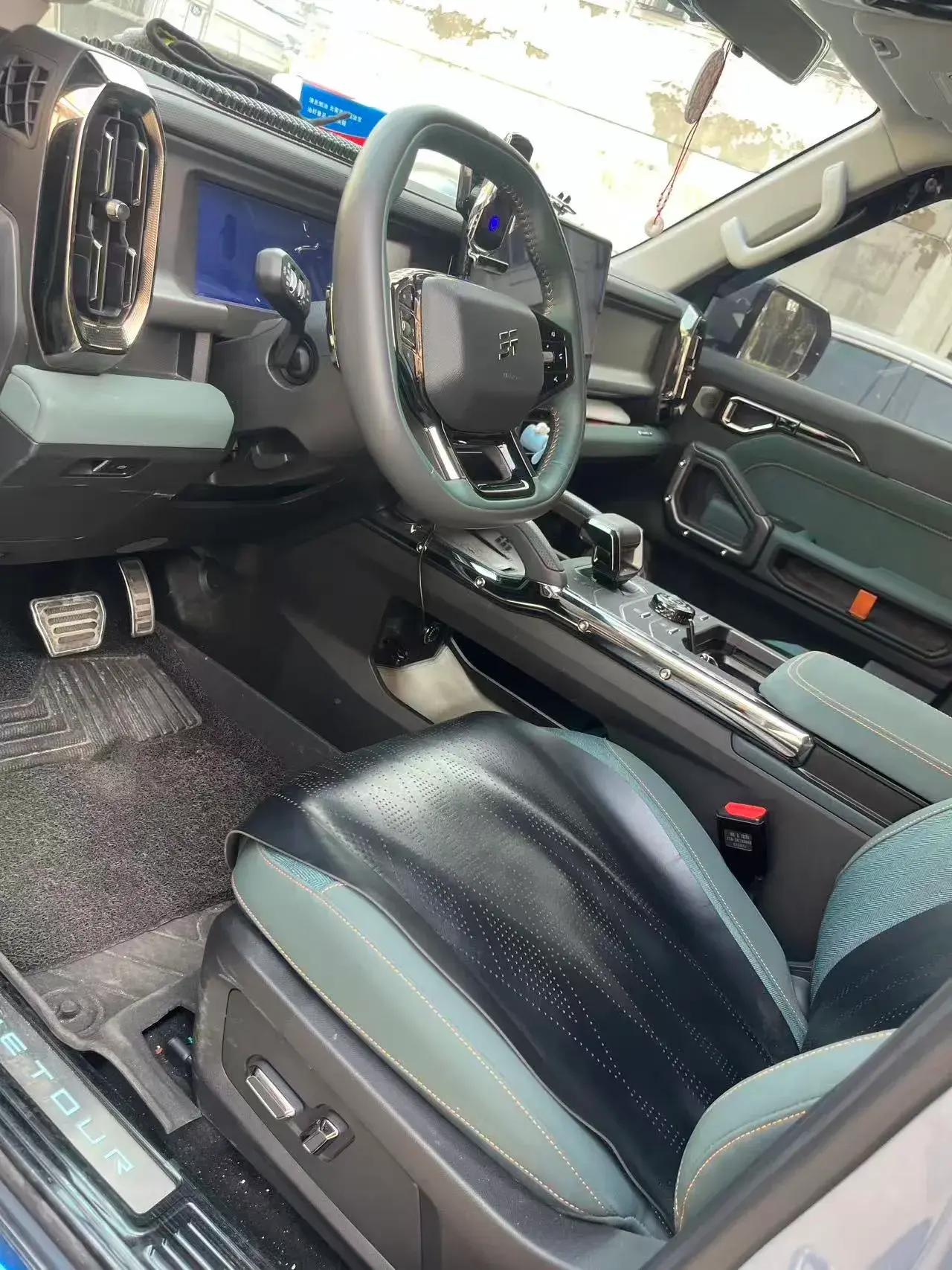 2023 JETOUR TRAVELLER thumbnail 4