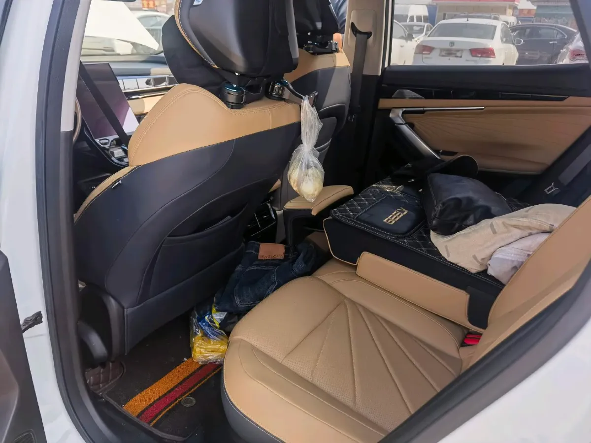 2023 Geely StarRay 1.5T 181HP L4 7DCT,autocango,china used car exporter,china ev exporter,chinese used car exporter,chinese used ev exporter