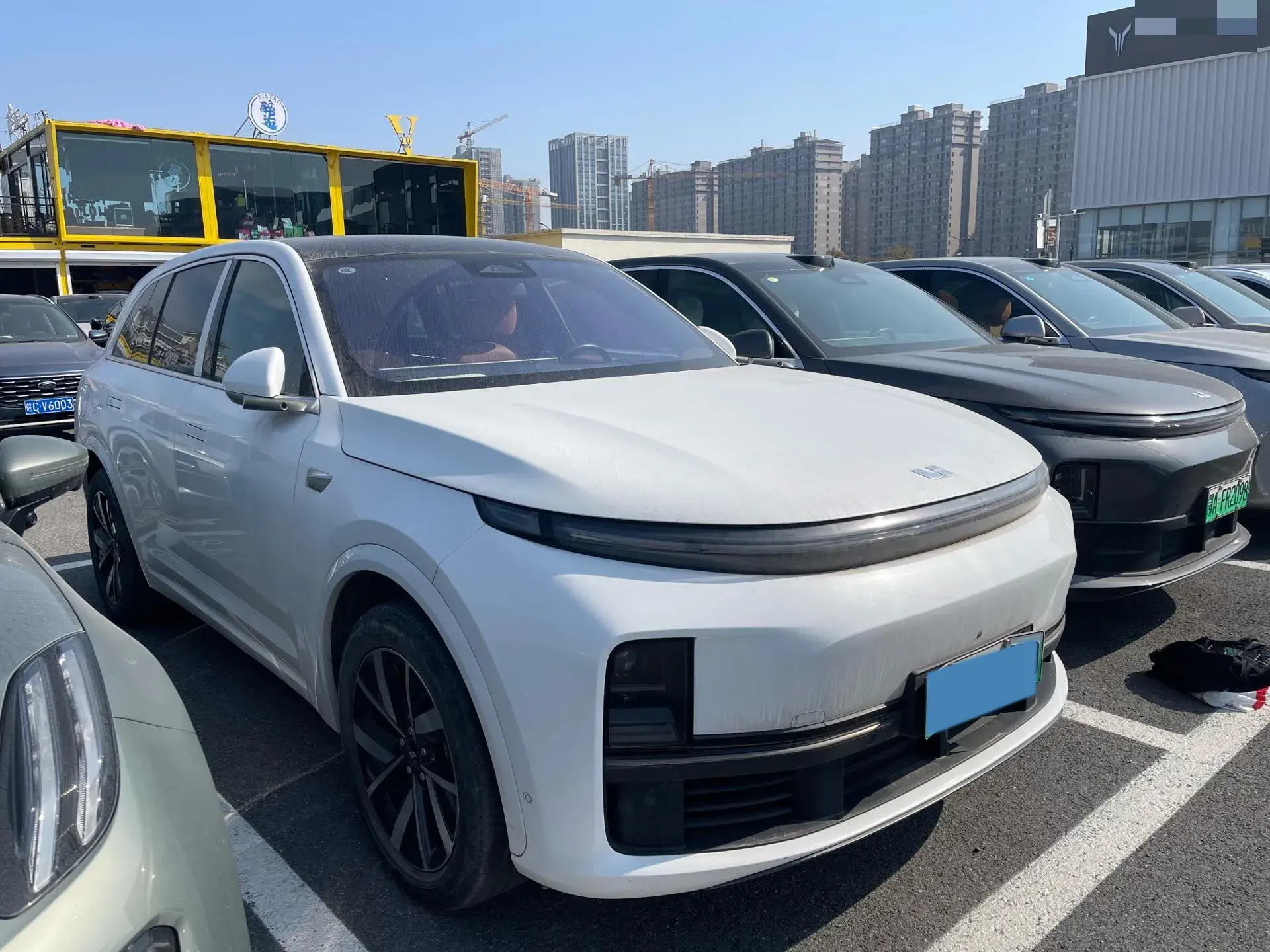 2023 LI L7 thumbnail 3