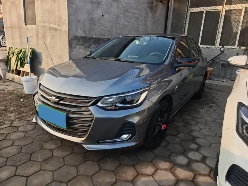 2020 CHEVROLET CAVALIER view 1