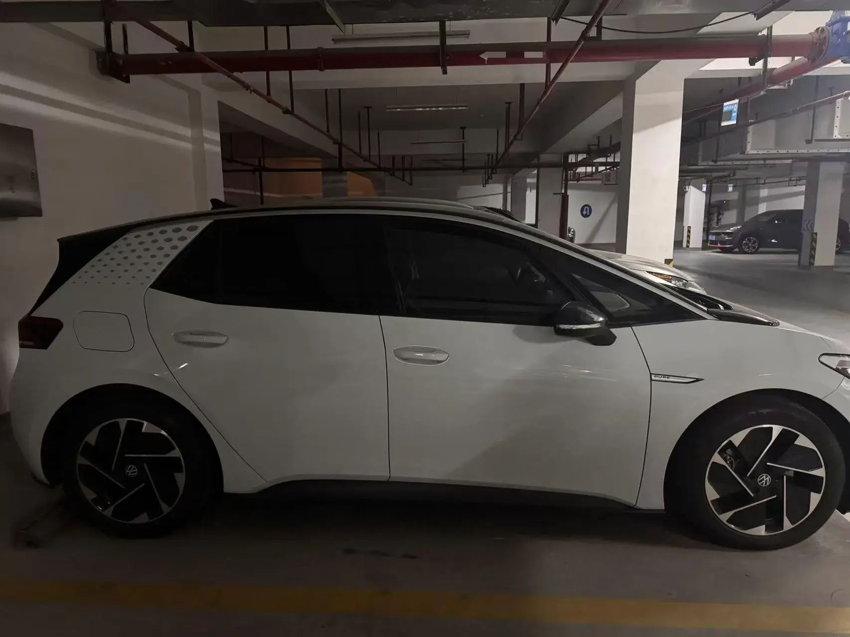 2023 VOLKSWAGEN ID.3 thumbnail 4