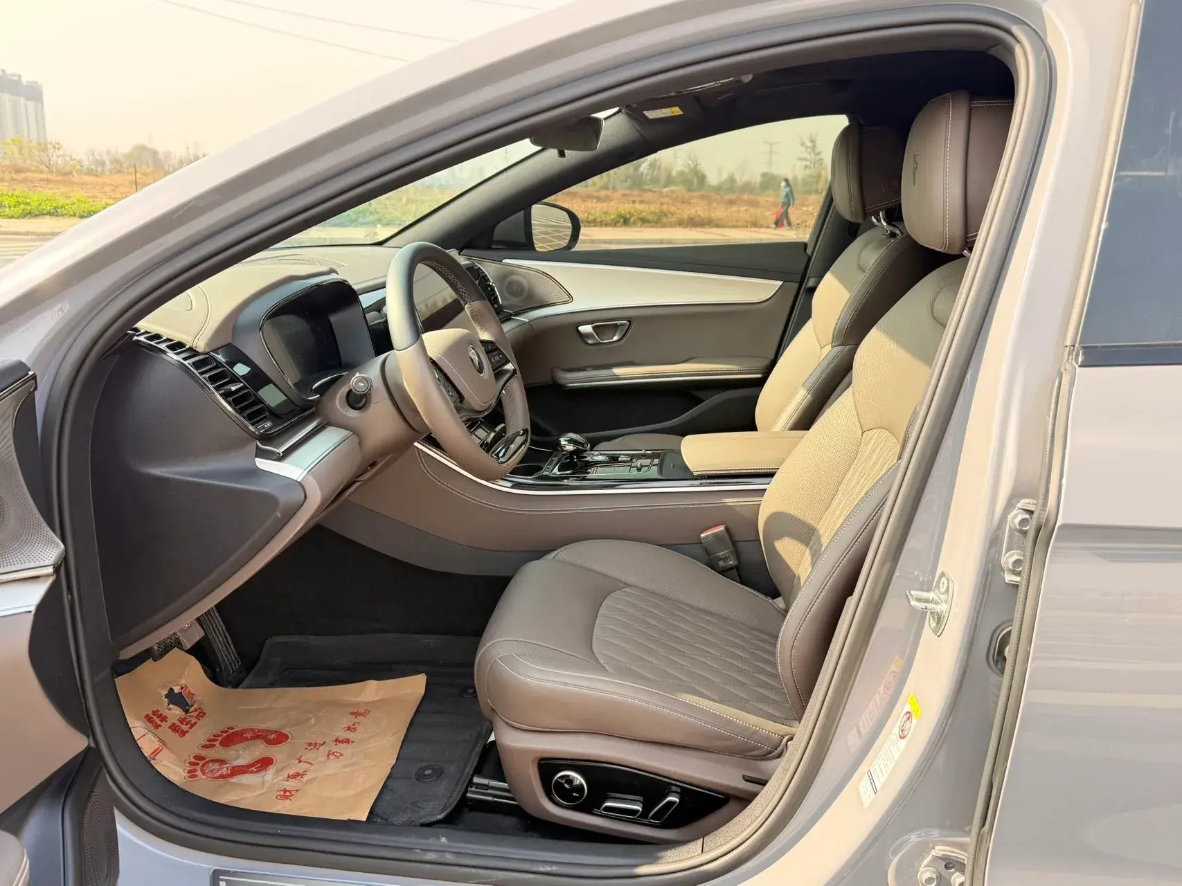 2025 BYD HAN thumbnail 4