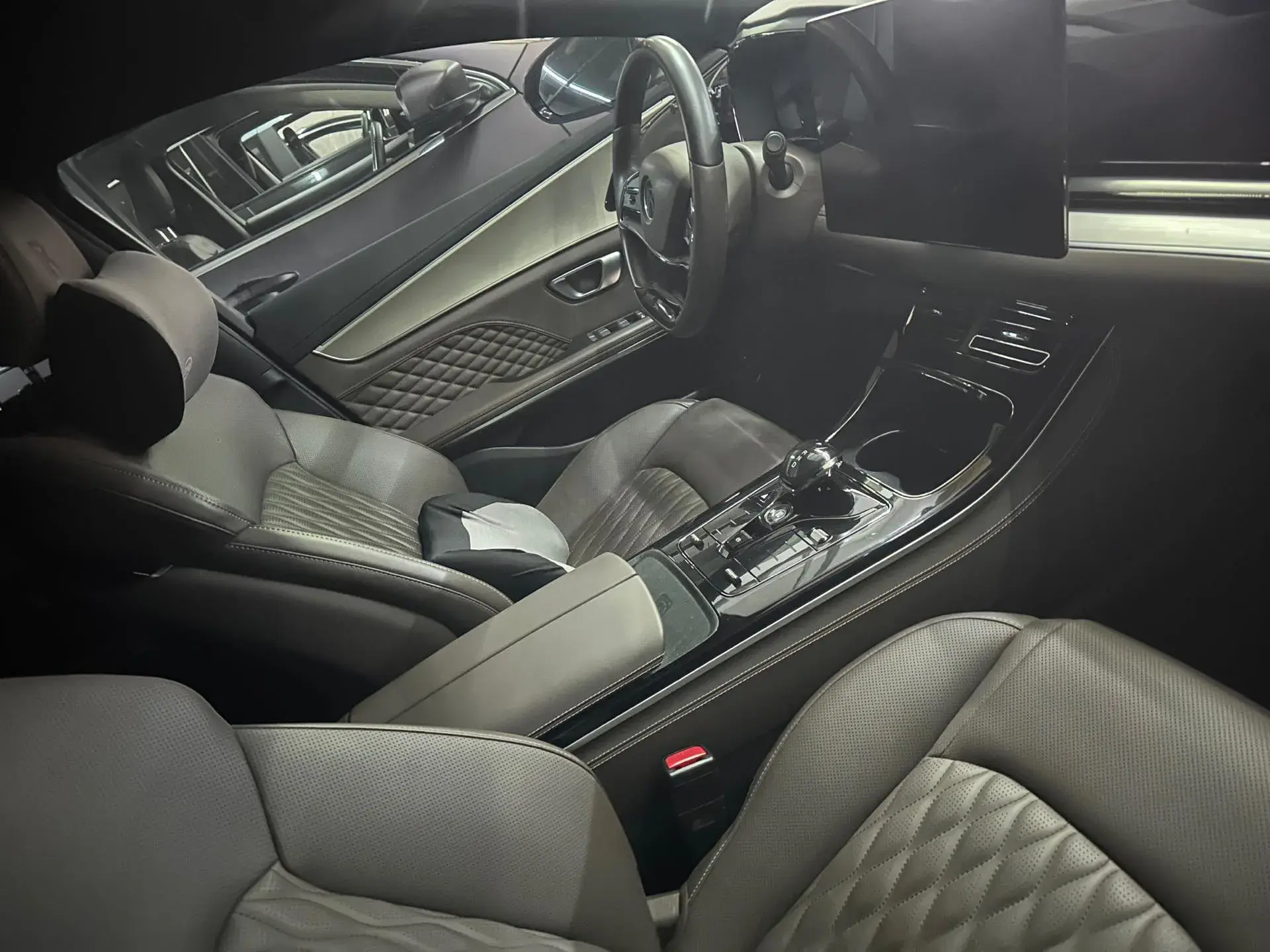 2023 BYD HAN thumbnail 4