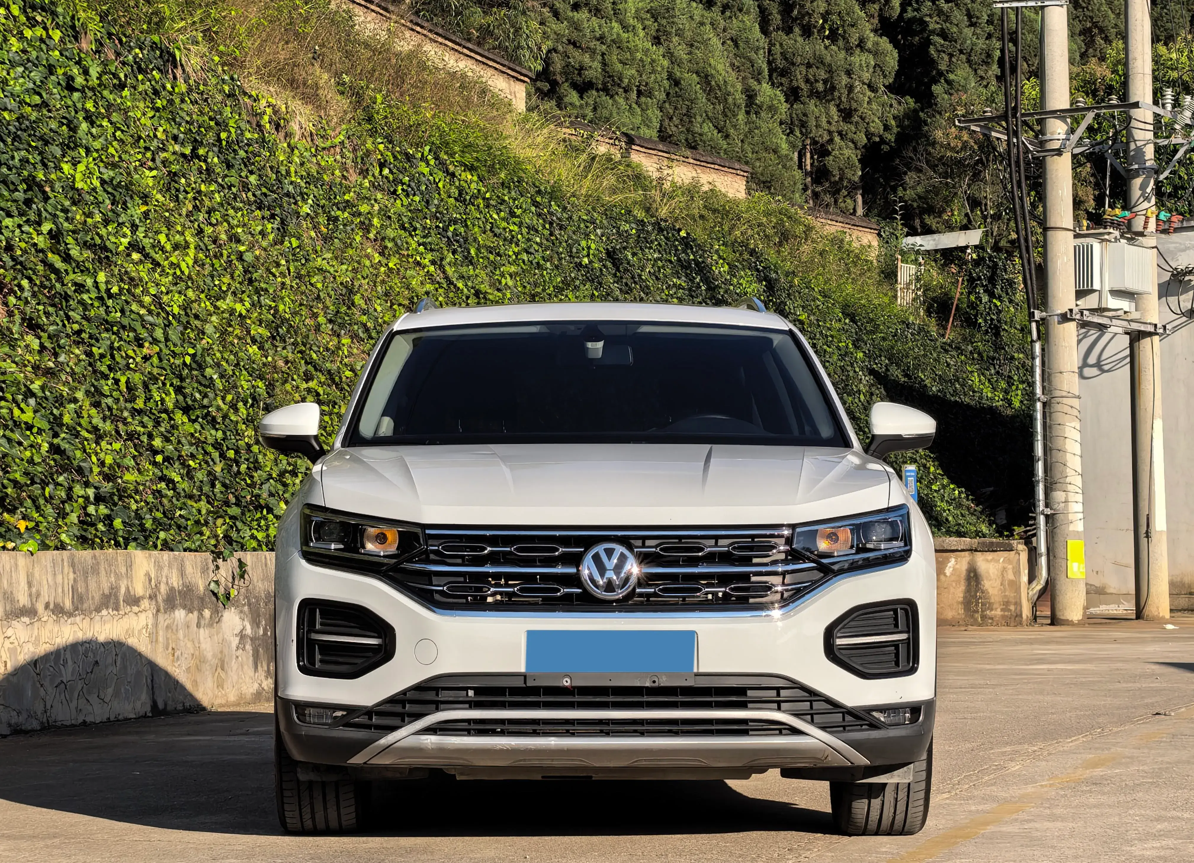 2019 VOLKSWAGEN TAYRON thumbnail 2