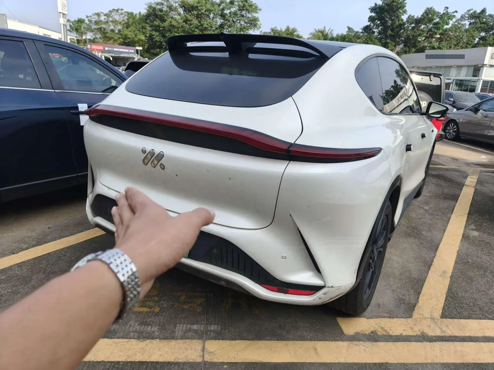 2023 IM LS7 thumbnail 3