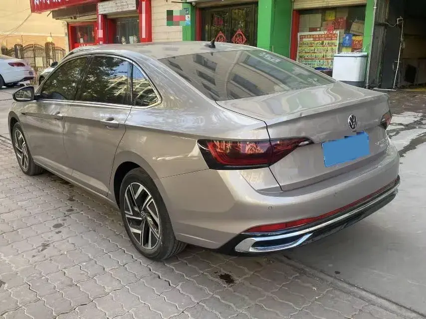 2023 VOLKSWAGEN SAGITAR thumbnail 4