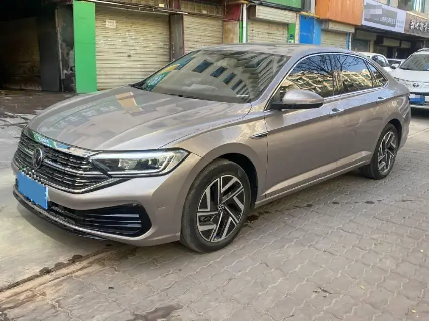 2023 VOLKSWAGEN SAGITAR view 1