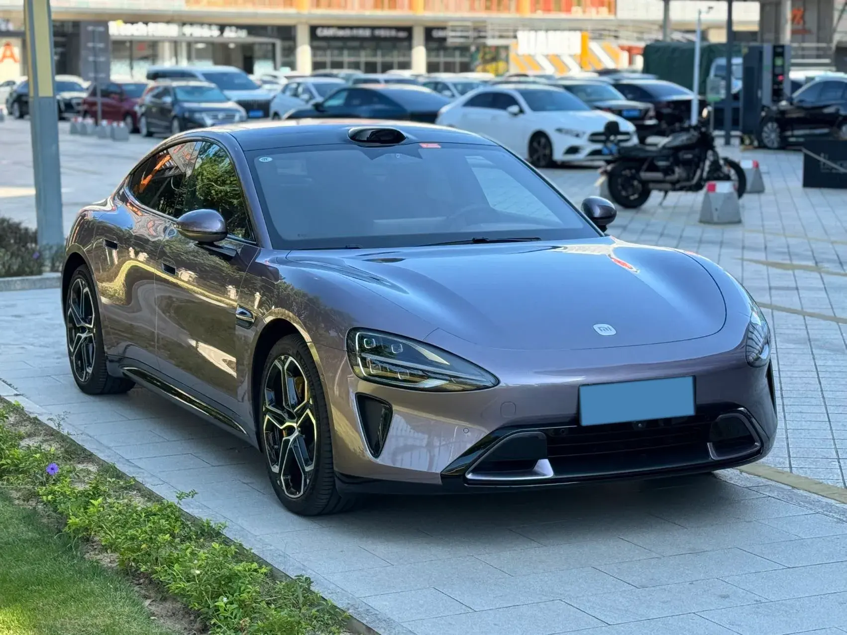 2024 MI SU7 thumbnail 3