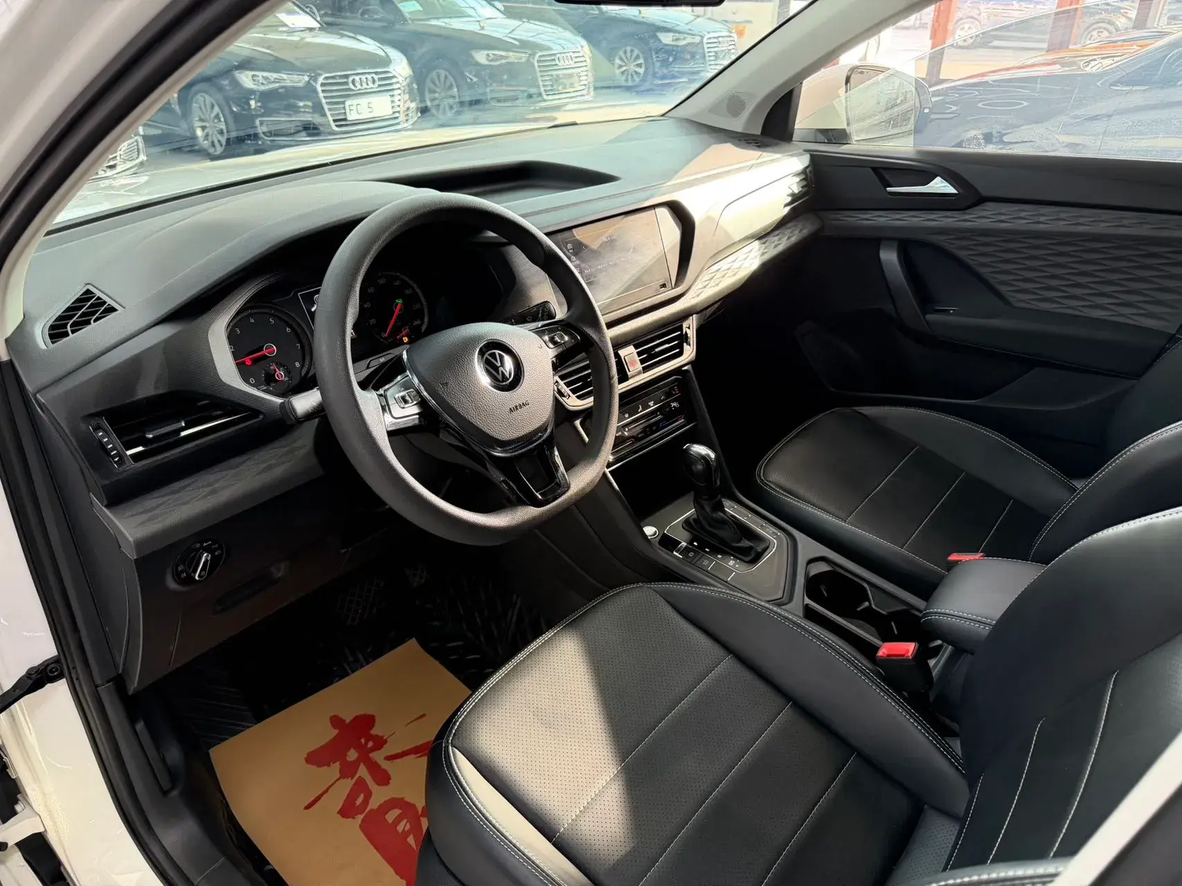 2022 VOLKSWAGEN THARU thumbnail 4