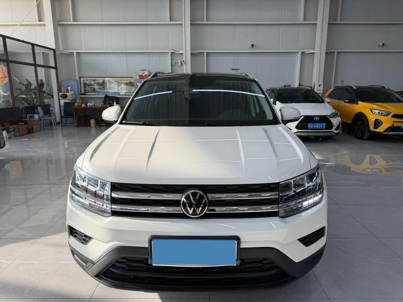 2022 VOLKSWAGEN THARU thumbnail 2