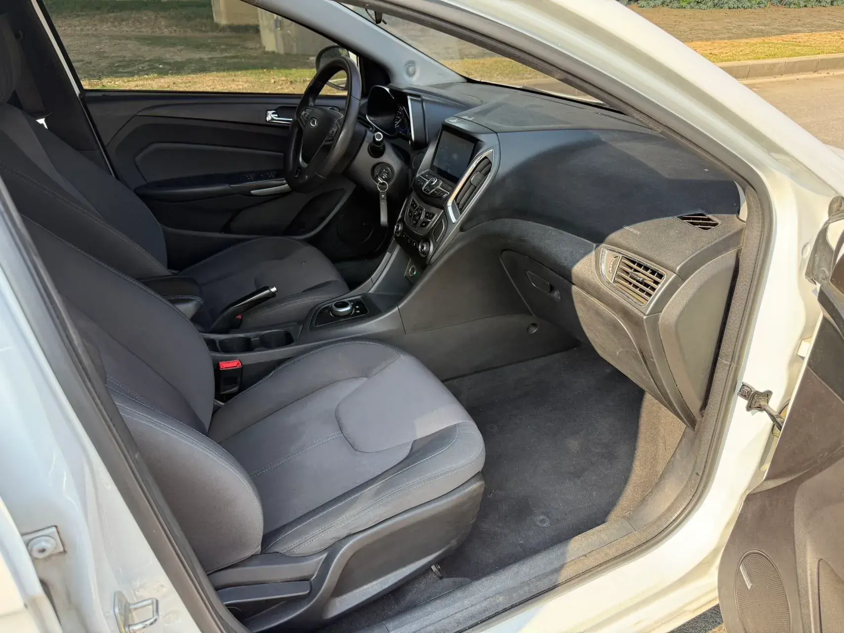 2017 CHERY EV thumbnail 4