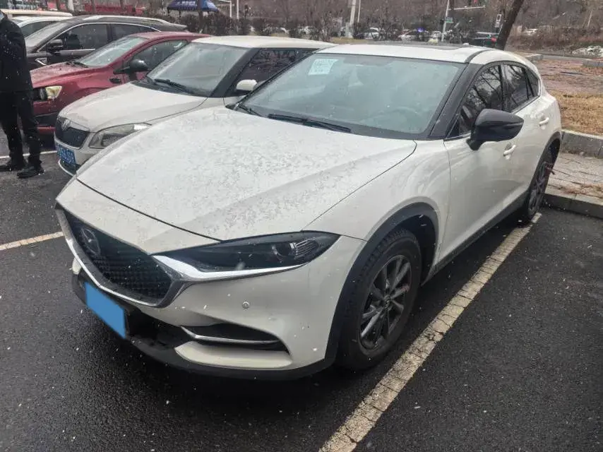 2021 MAZDA CX-4 view 1