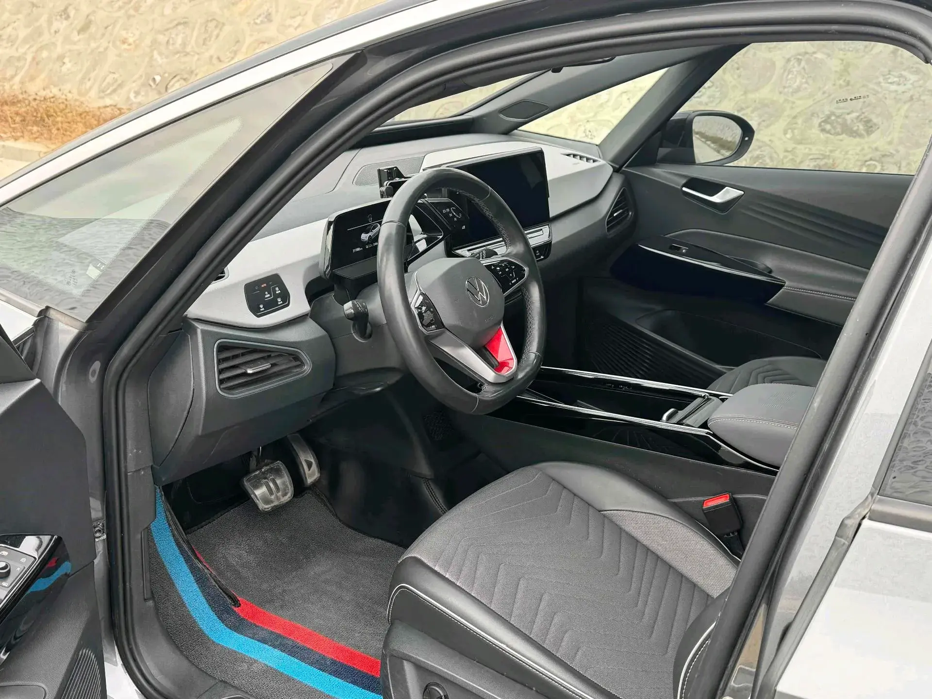 2023 VOLKSWAGEN ID.3 thumbnail 4