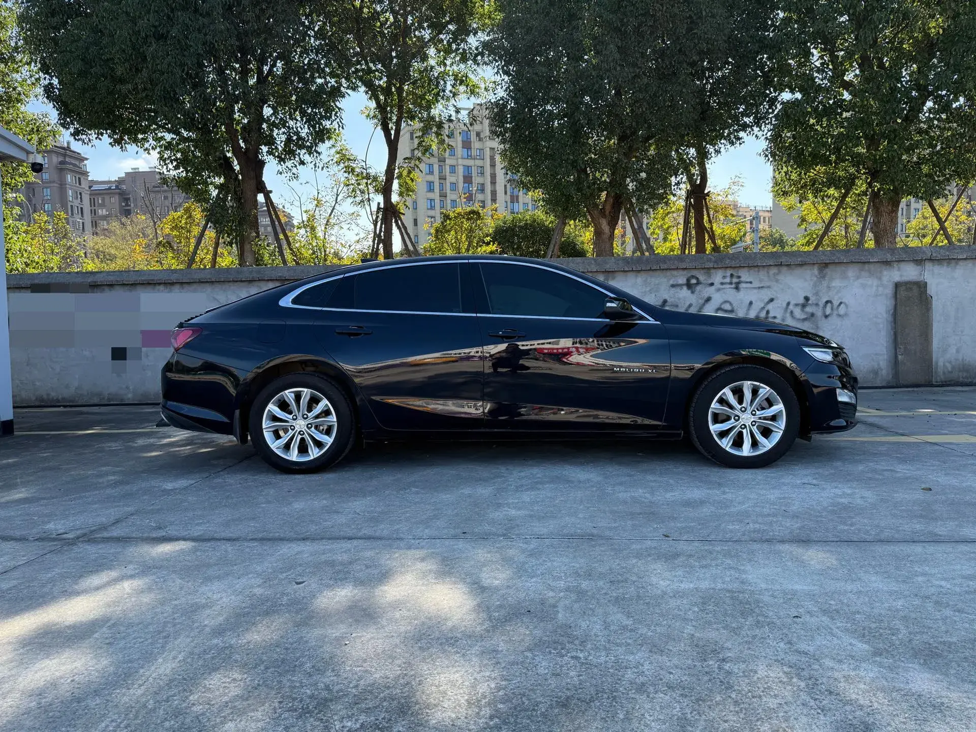 2021 CHEVROLET MALIBU thumbnail 4