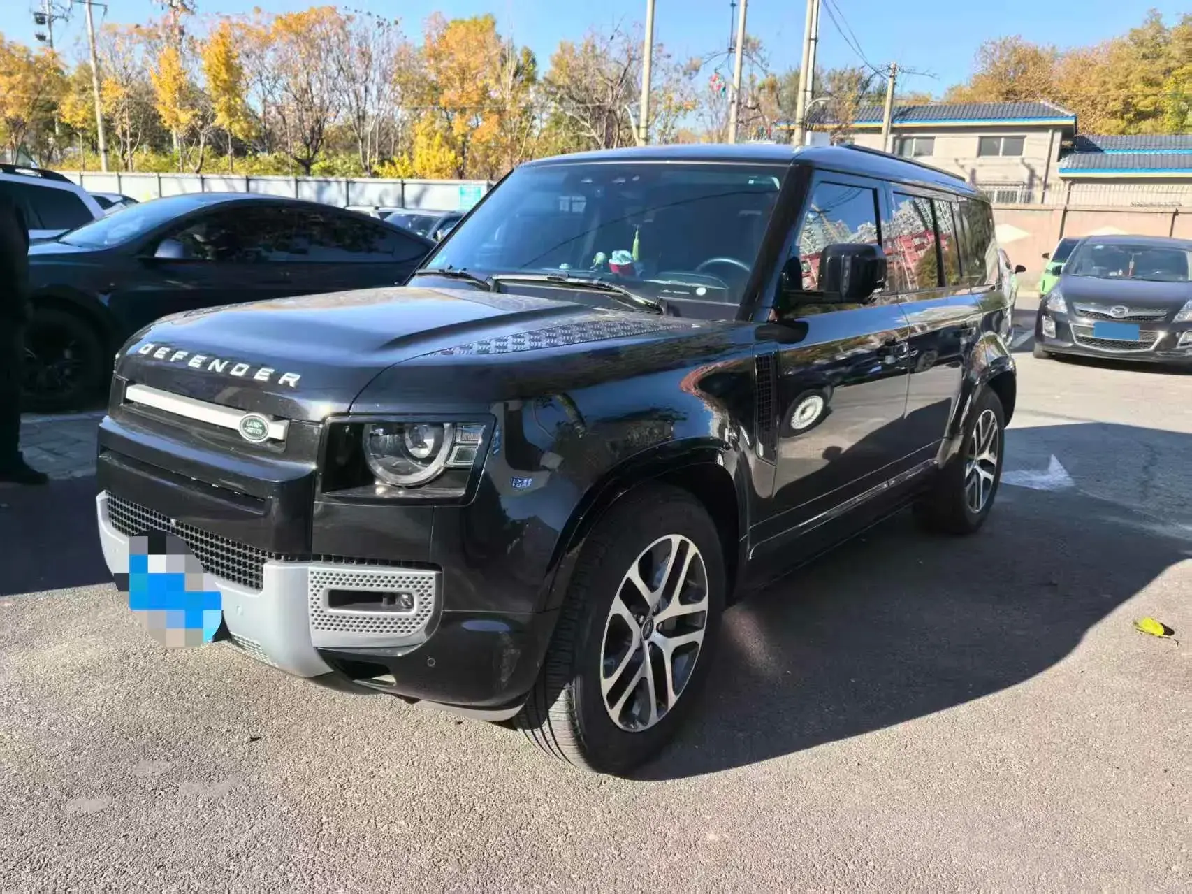 2024 LAND ROVER view 1