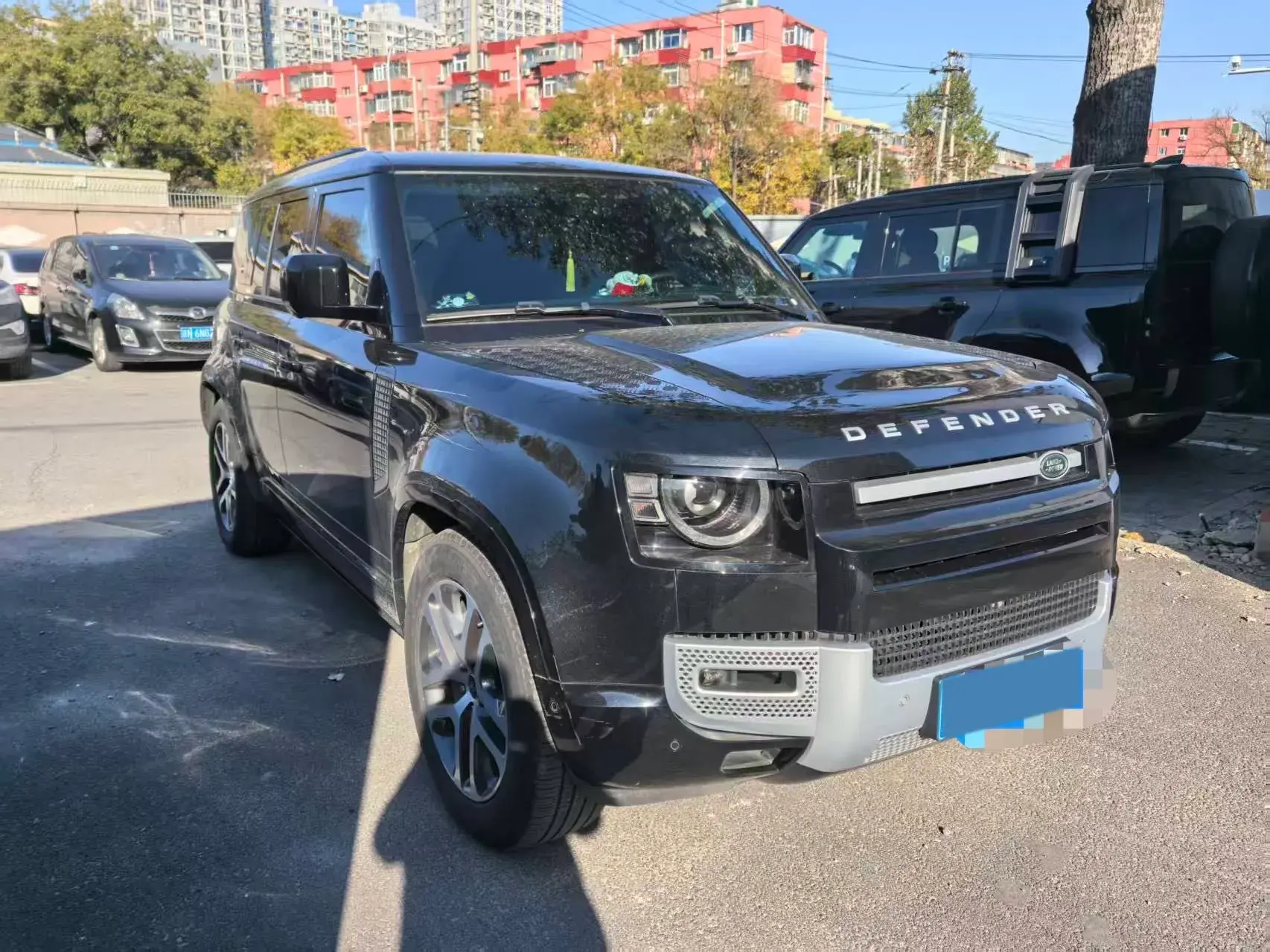 2024 LAND ROVER thumbnail 3