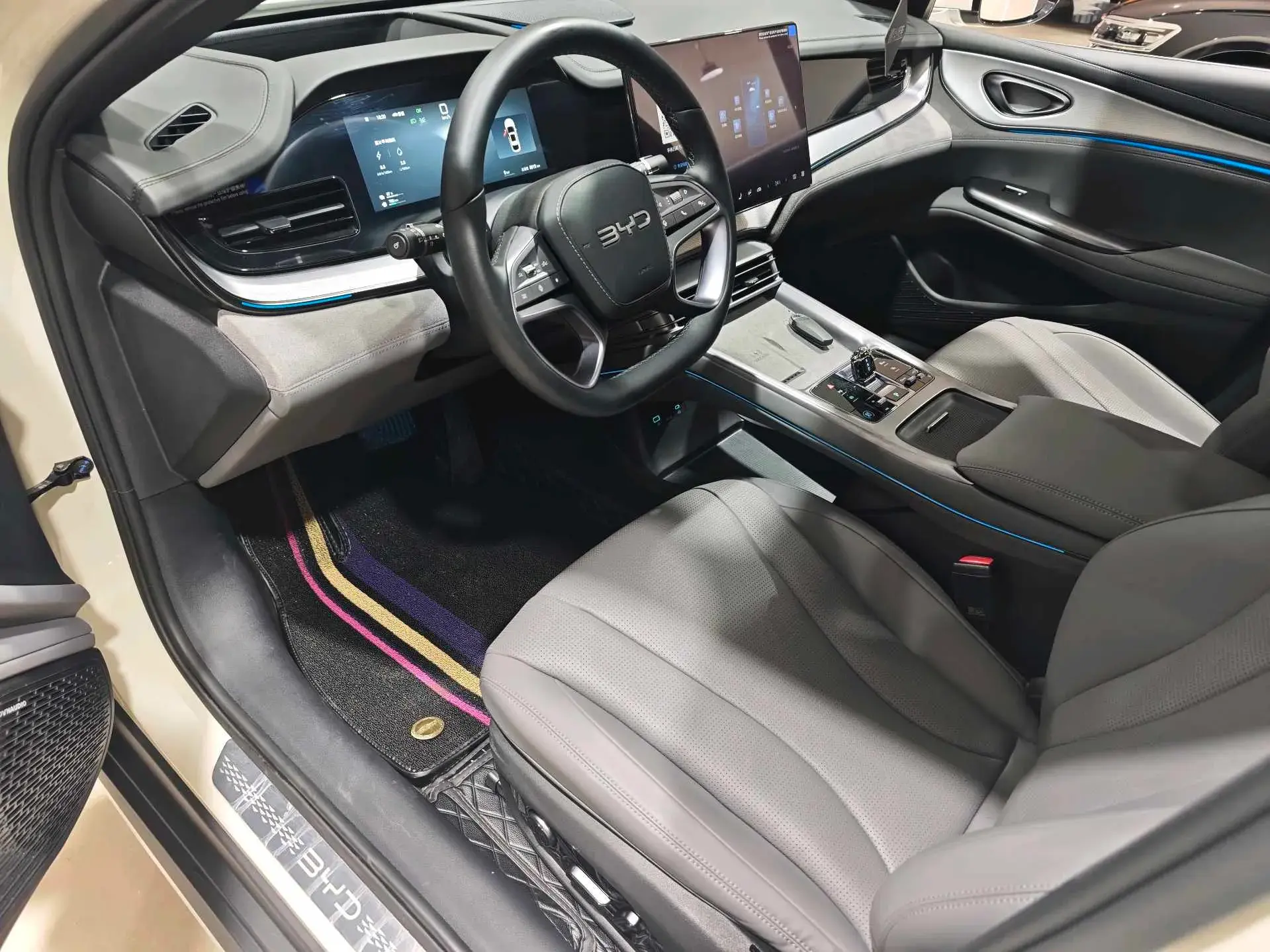 2025 BYD SEAL07 thumbnail 4