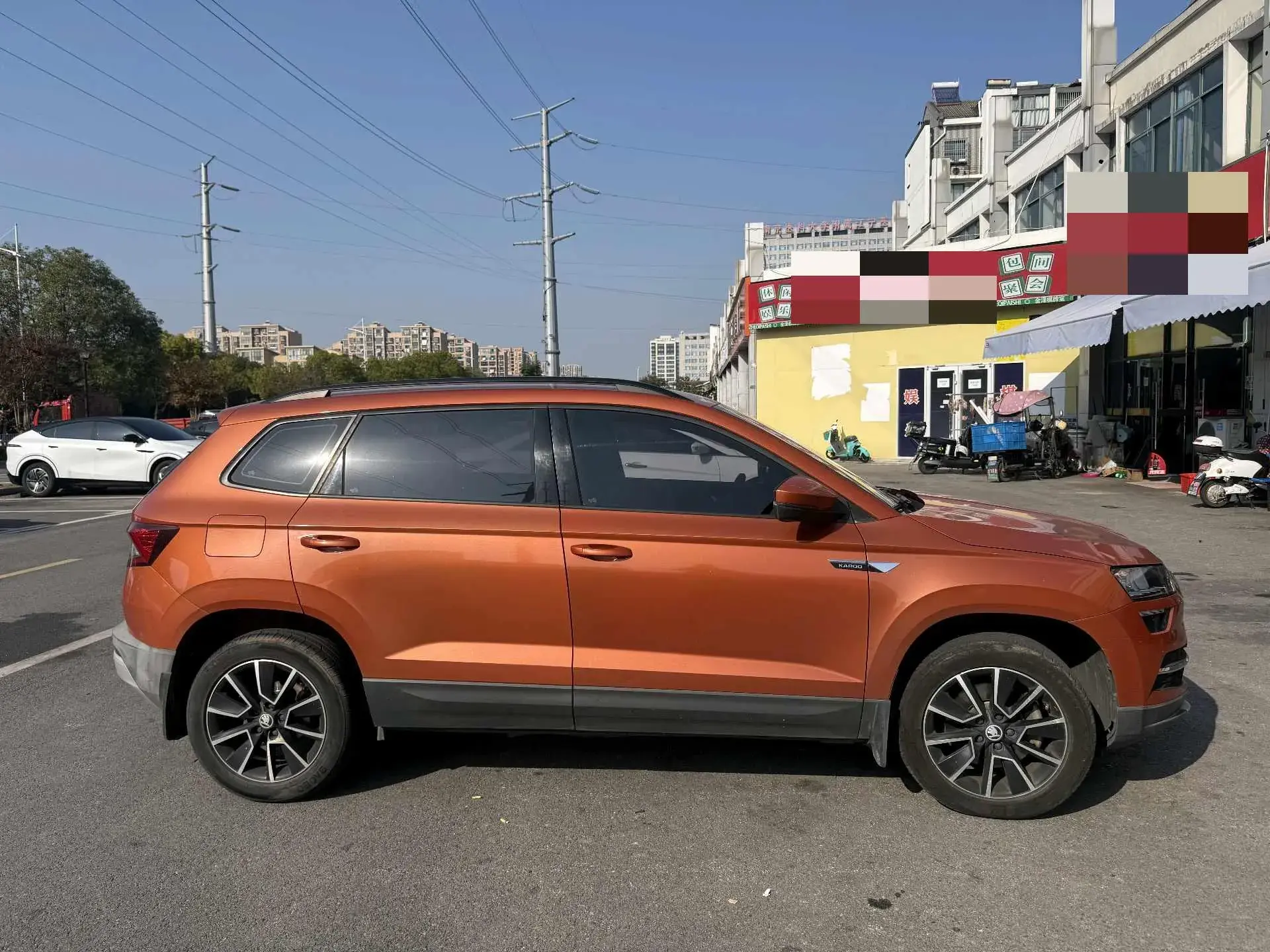2018 SKODA KAROQ thumbnail 3