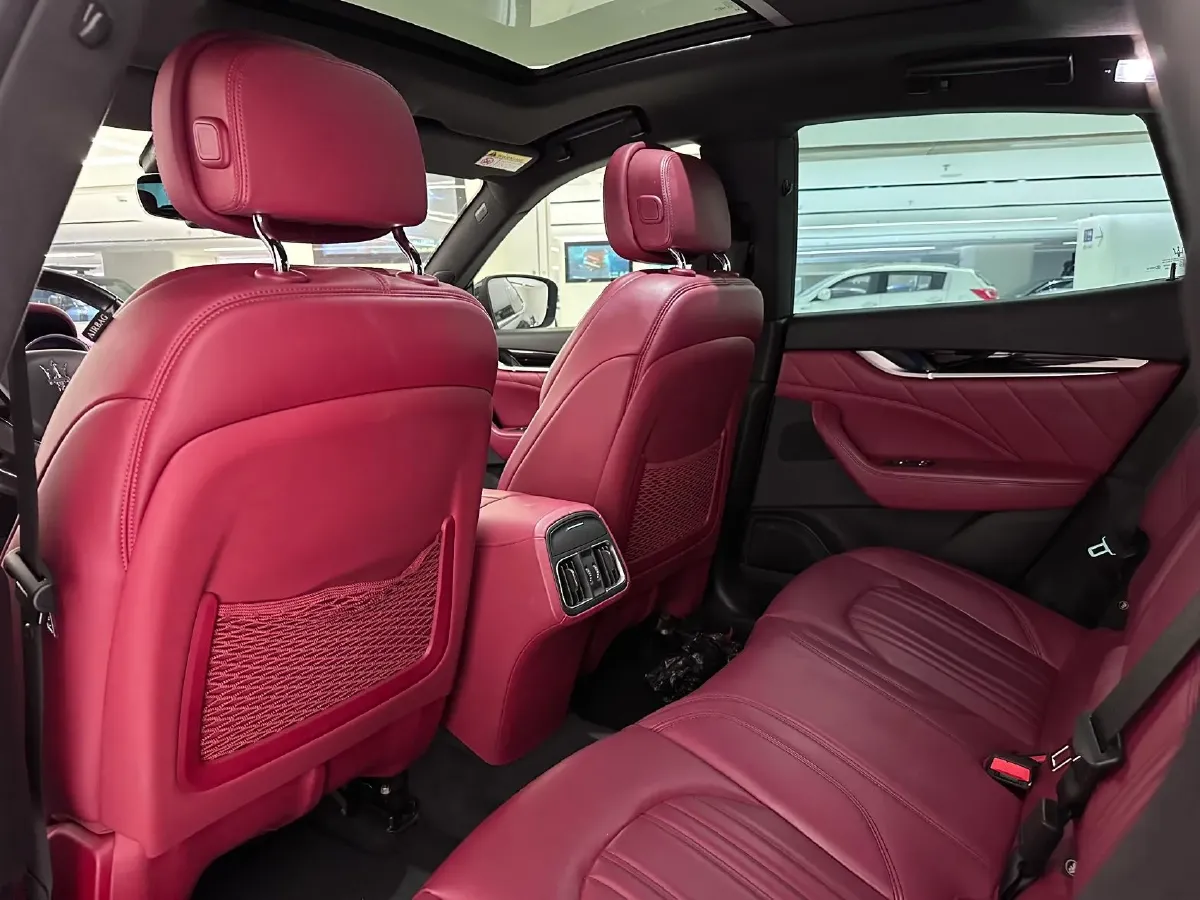 2019 Maserati Levante 3.0T 350HP V6 8AT,autocango,china used car exporter,china ev exporter,chinese used car exporter,chinese used ev exporter