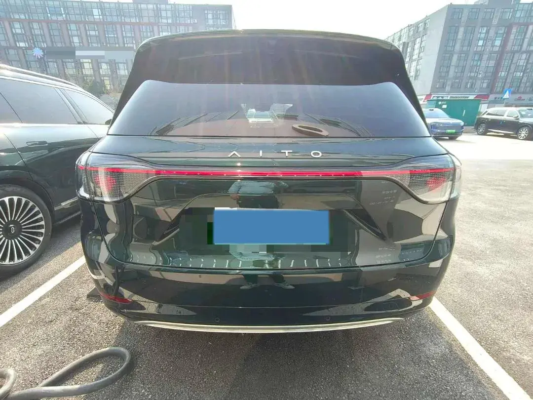 2024 AITO AITO thumbnail 4