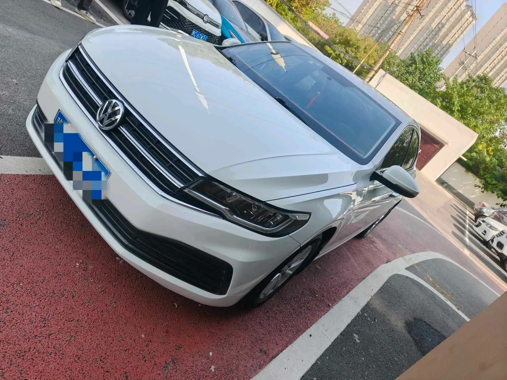 2019 VOLKSWAGEN BORA view 1