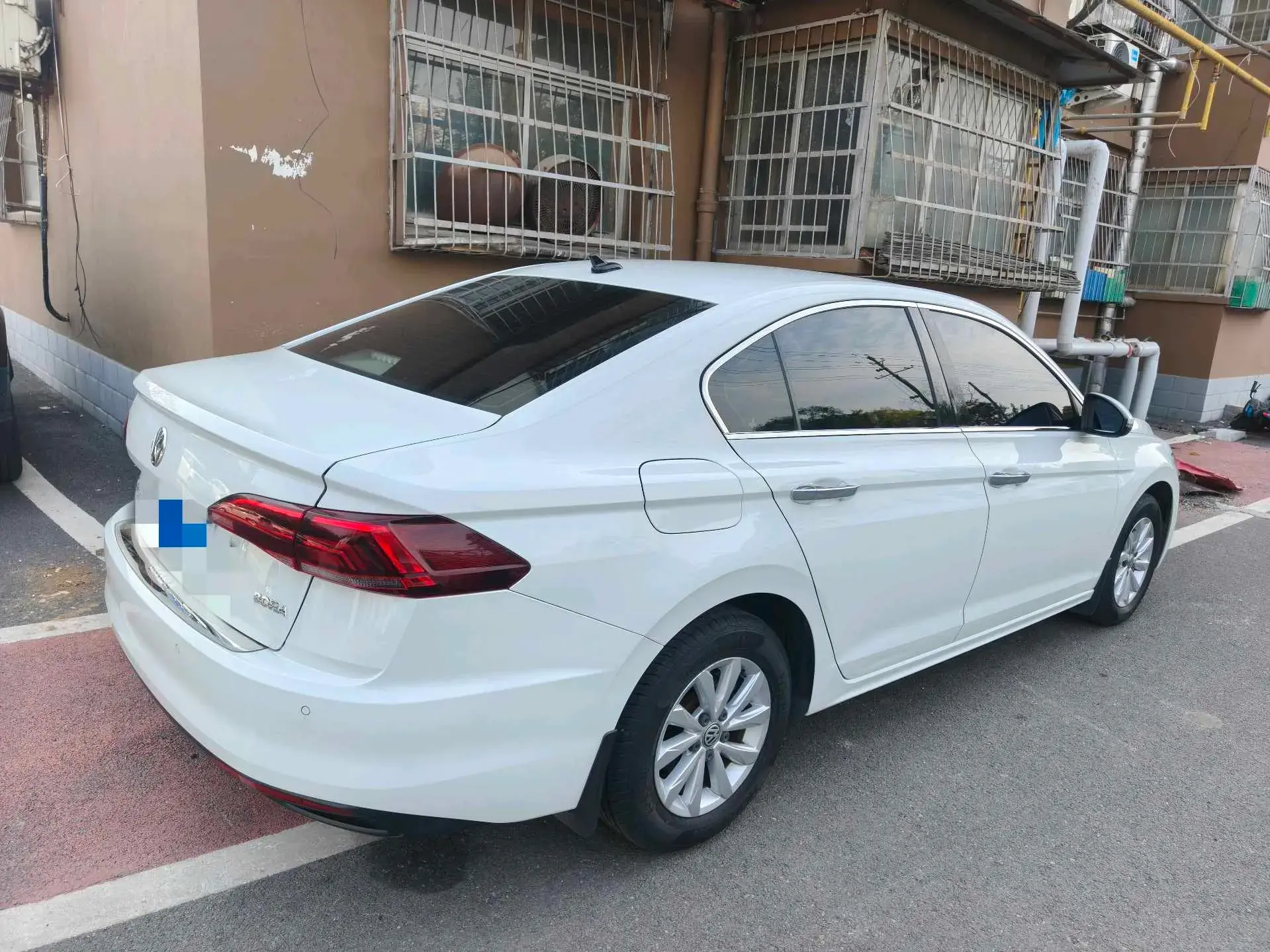 2019 VOLKSWAGEN BORA thumbnail 3