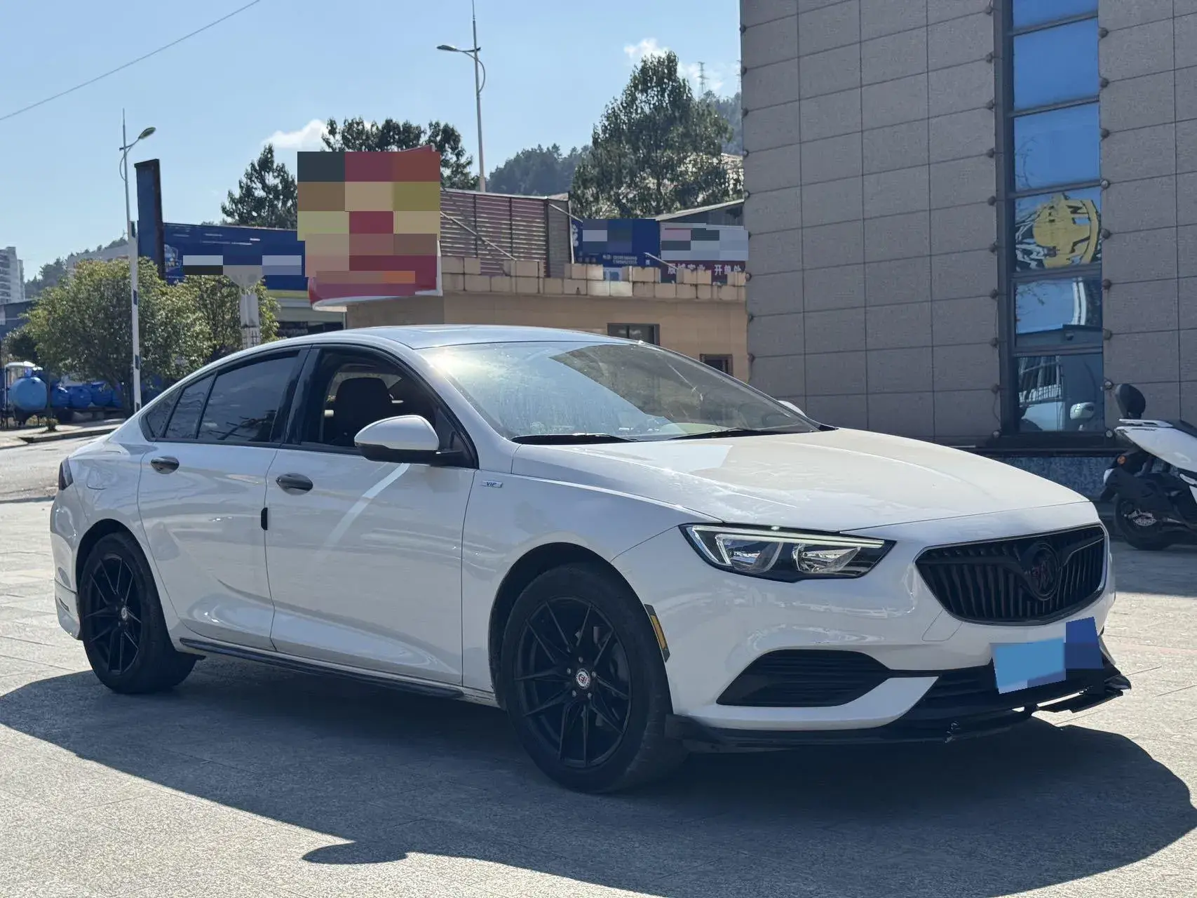 2019 BUICK REGAL thumbnail 3