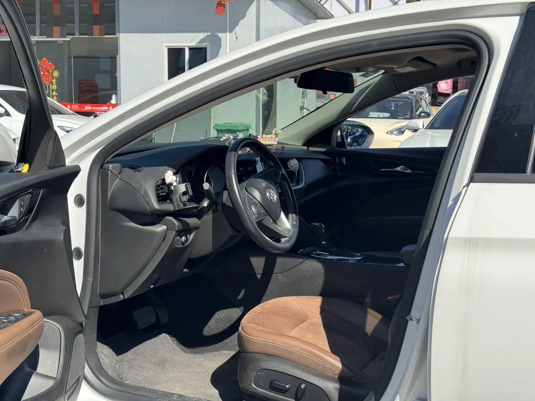 2019 BUICK REGAL thumbnail 4