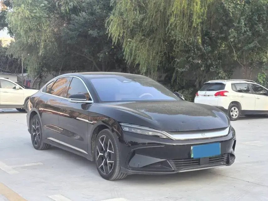 2024 BYD HAN thumbnail 2