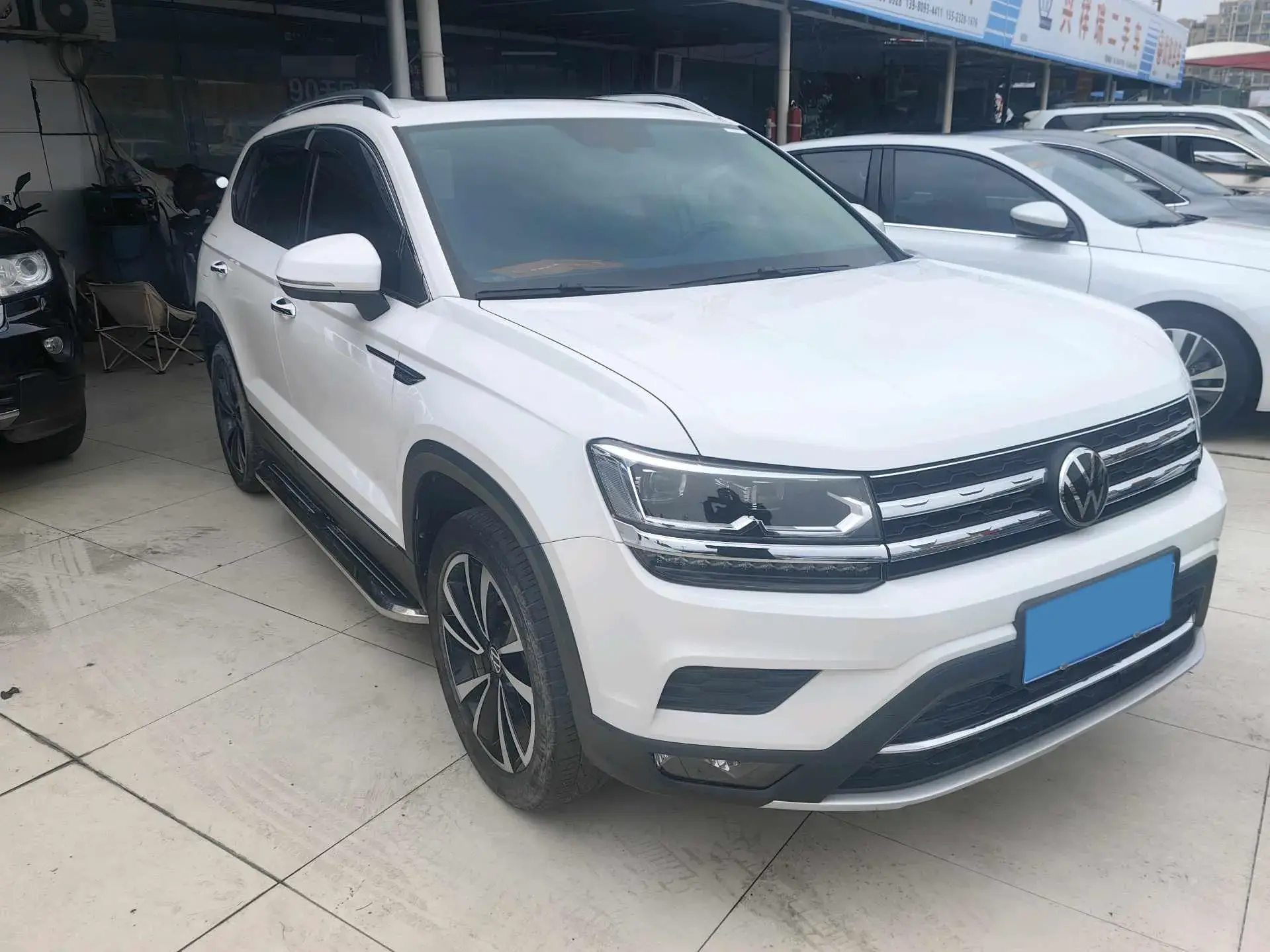 2022 VOLKSWAGEN THARU thumbnail 2