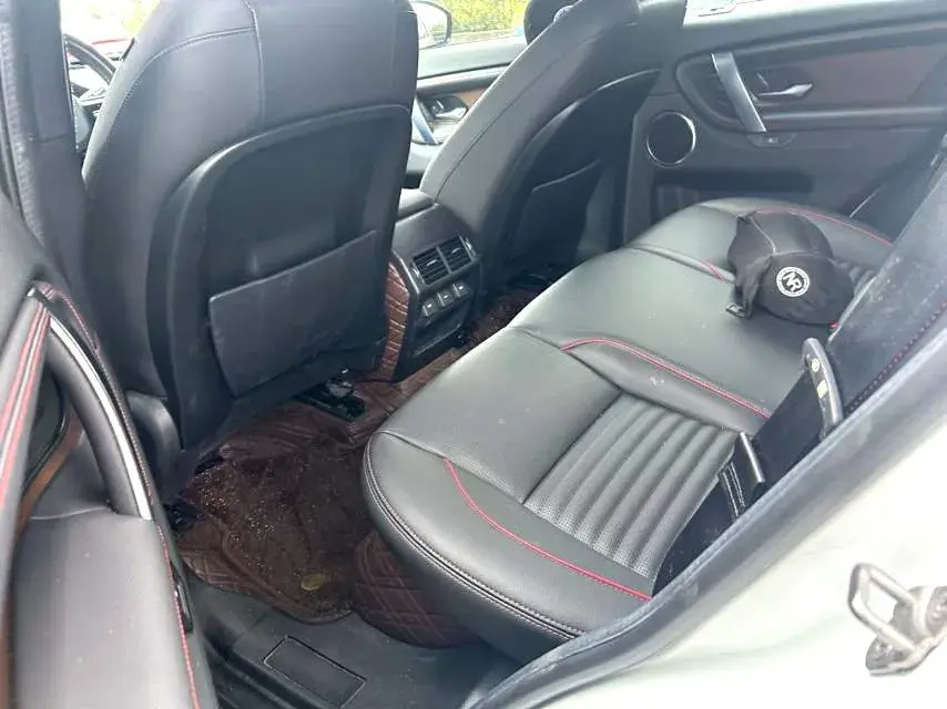 2022 LAND ROVER thumbnail 3