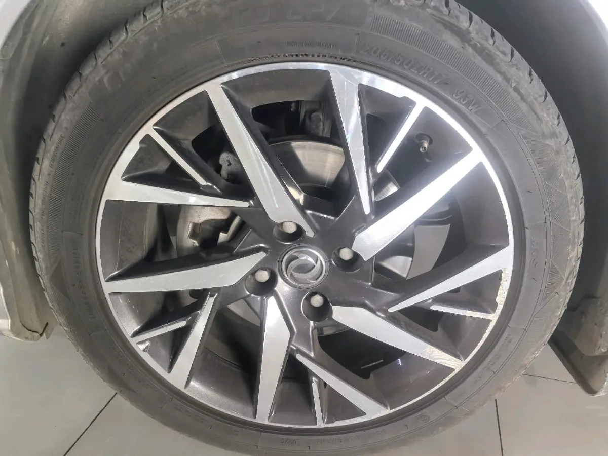 2020 DongFeng Aeolus YiXuan 1.5T 150HP L4 6DCT,autocango,china used car exporter,china ev exporter,chinese used car exporter,chinese used ev exporter