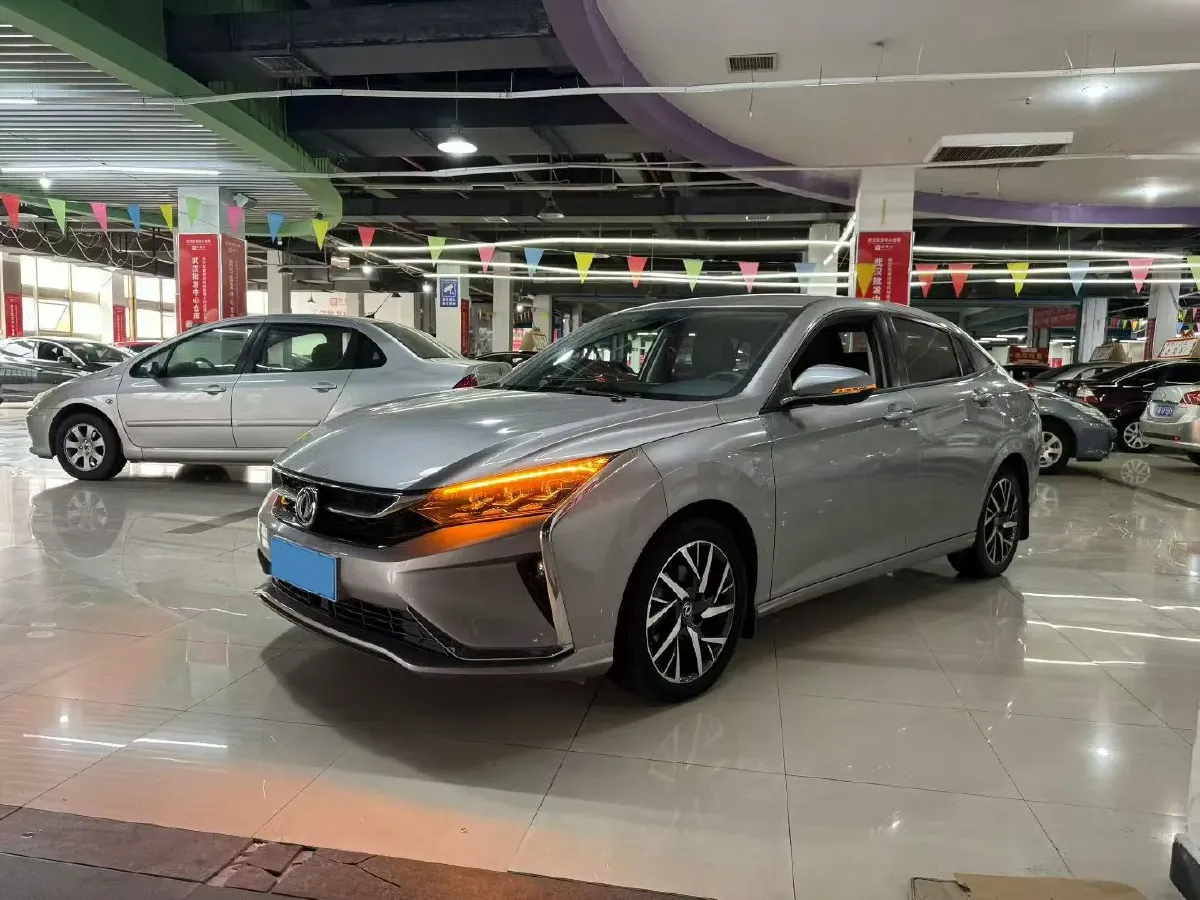2020 DongFeng Aeolus YiXuan 1.5T 150HP L4 6DCT,autocango,china used car exporter,china ev exporter,chinese used car exporter,chinese used ev exporter