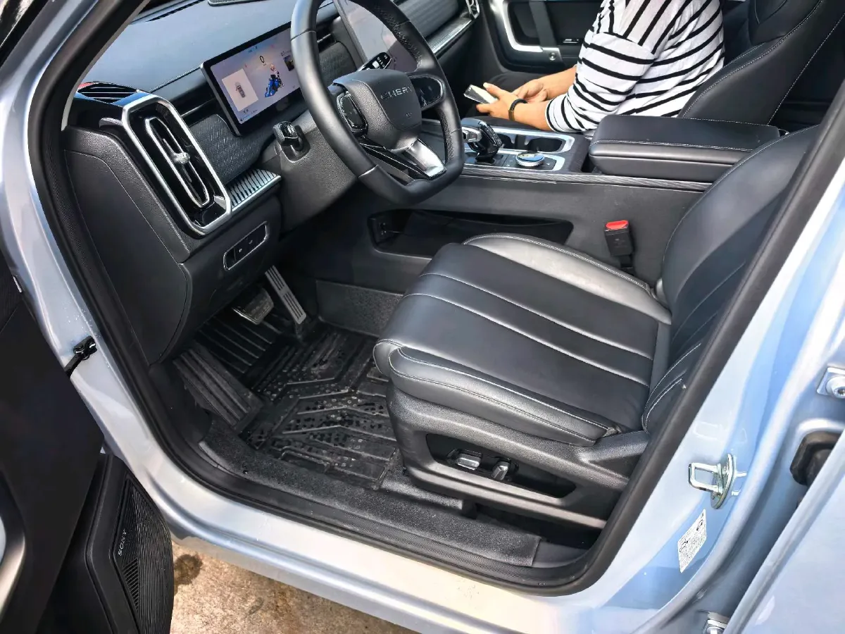 2025 Chery Exploration 06 1.6T 197HP L4 7DCT,autocango,china used car exporter,china ev exporter,chinese used car exporter,chinese used ev exporter