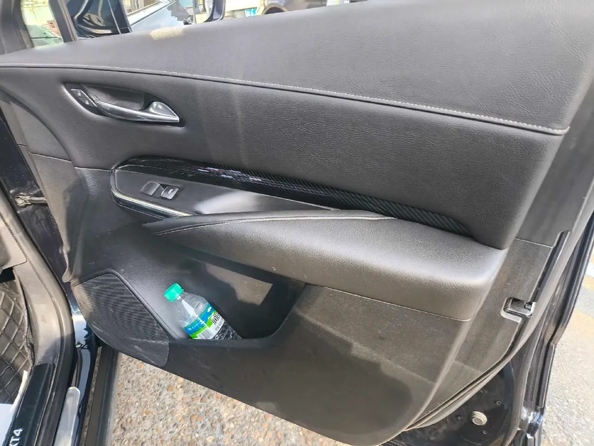 2021 Cadillac XT4 2.0T 237HP L4 9AT,autocango,china used car exporter,china ev exporter,chinese used car exporter,chinese used ev exporter