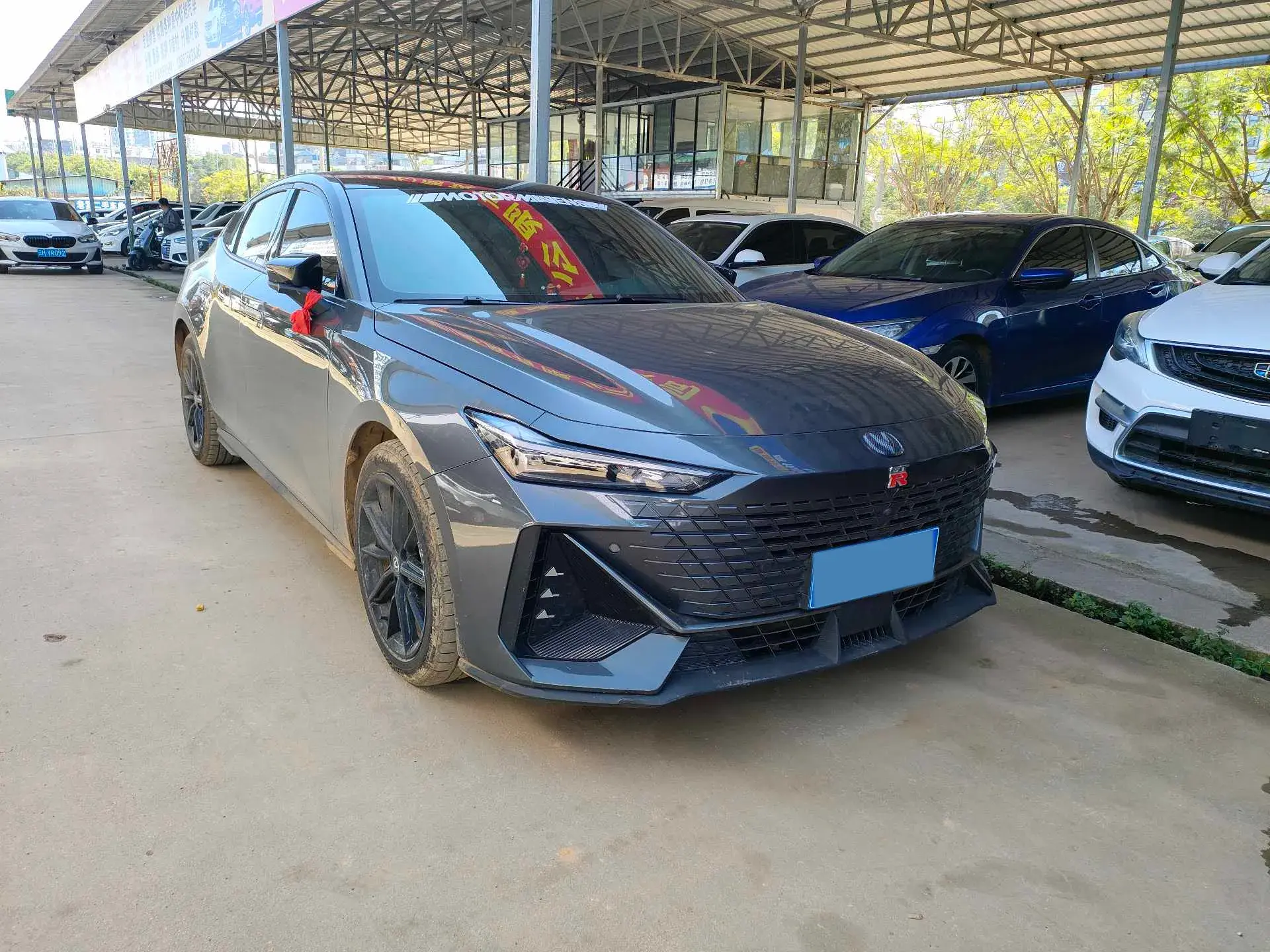 2022 CHANGAN UNI-V thumbnail 2