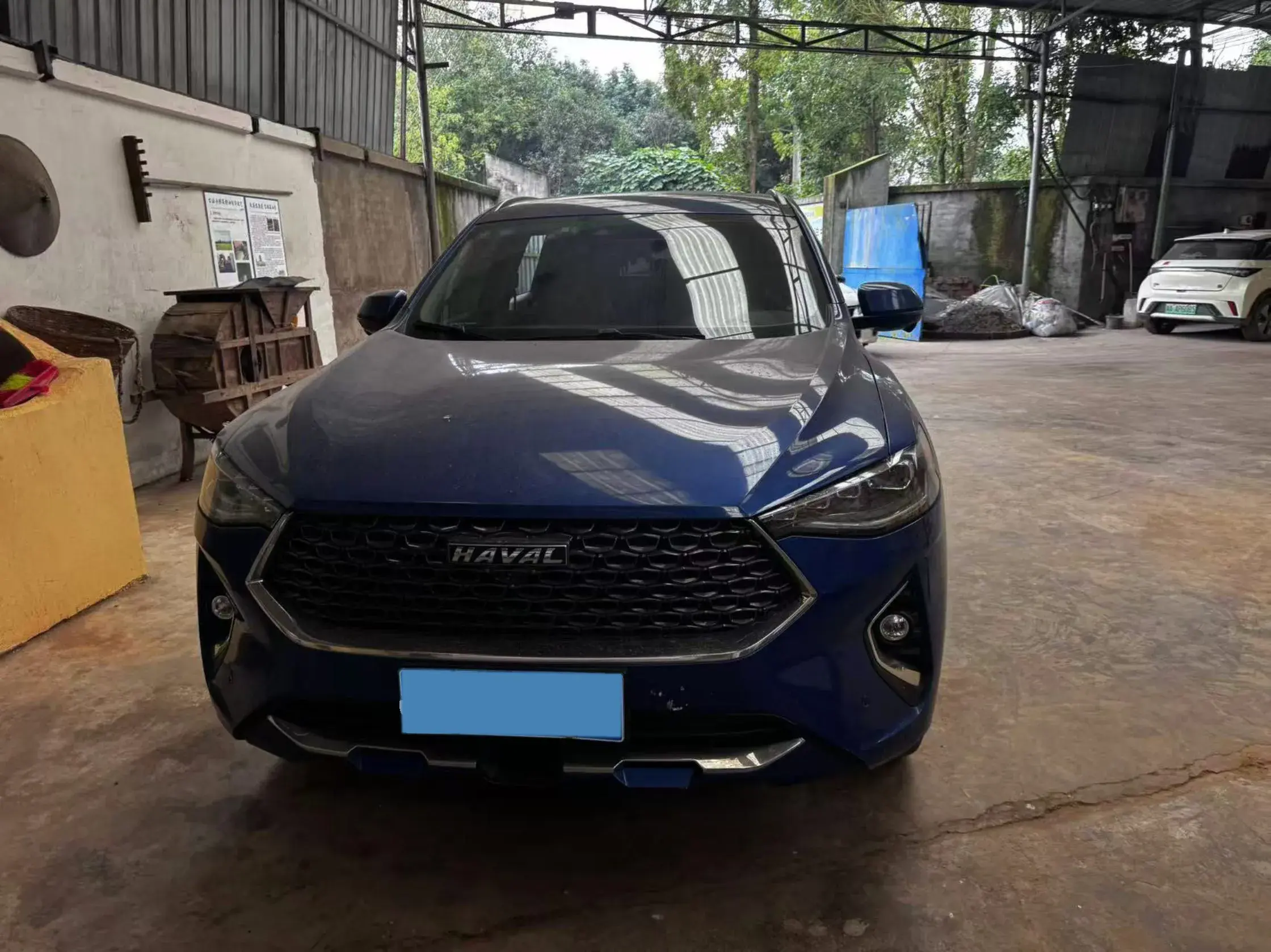 2019 HAVAL F7X thumbnail 2
