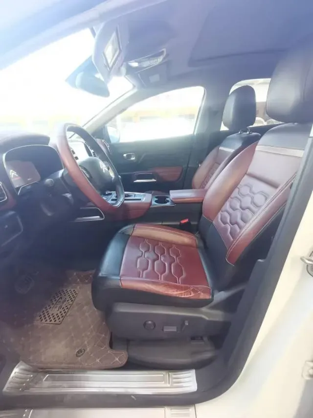 2017 Citroen C5 Aircross 1.6T 167HP L4 6AT,autocango,china used car exporter,china ev exporter,chinese used car exporter,chinese used ev exporter