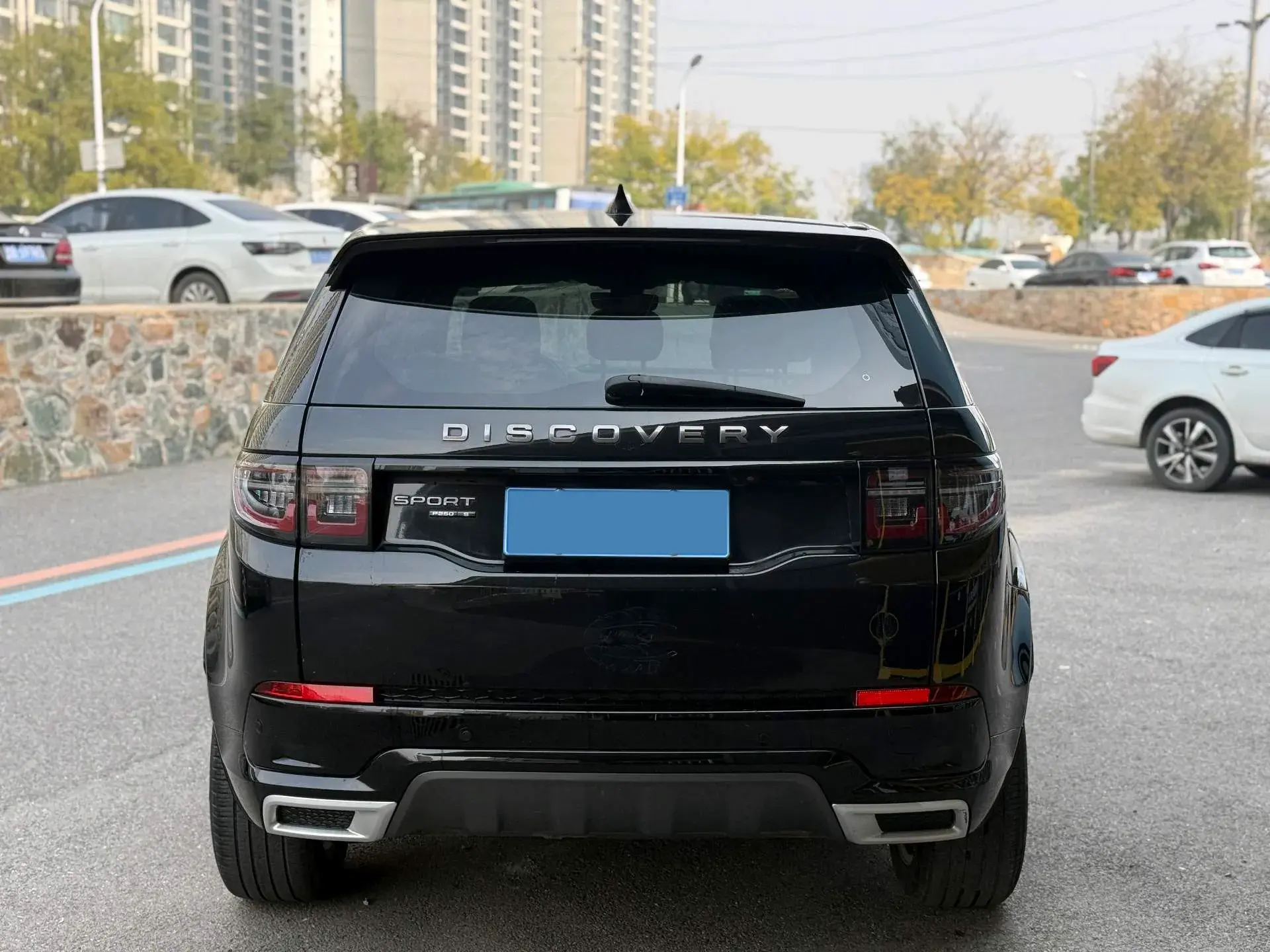 2020 LAND ROVER thumbnail 4