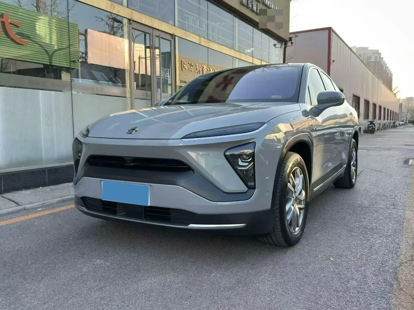 2020 NIO EC6 view 1