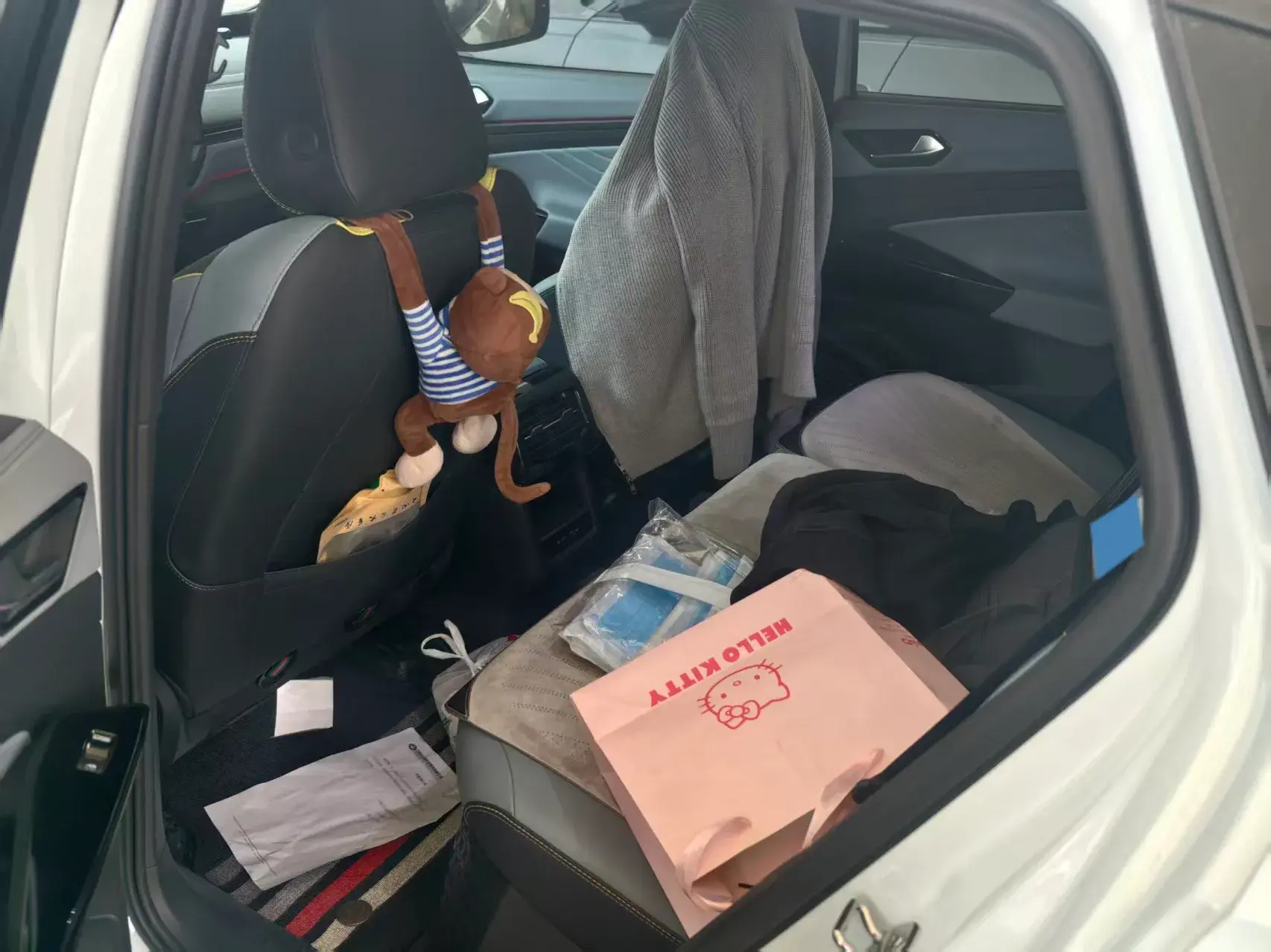 2022 VOLKSWAGEN ID.4 thumbnail 4