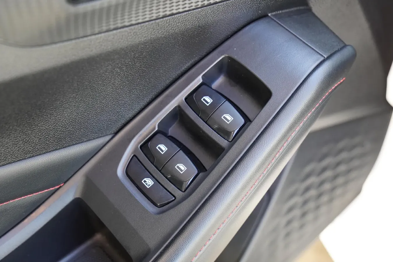 2021 MG 5 1.5L 120HP L4 CVT,autocango,china used car exporter,china ev exporter,chinese used car exporter,chinese used ev exporter